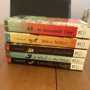 A Wrinkle in Time & Chronicles. 5 📚!!!